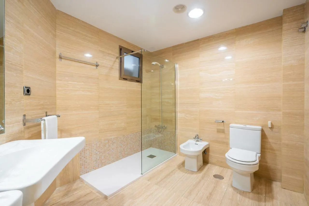 Iloftmalaga Larios-Strachan 0*, Malaga Spain